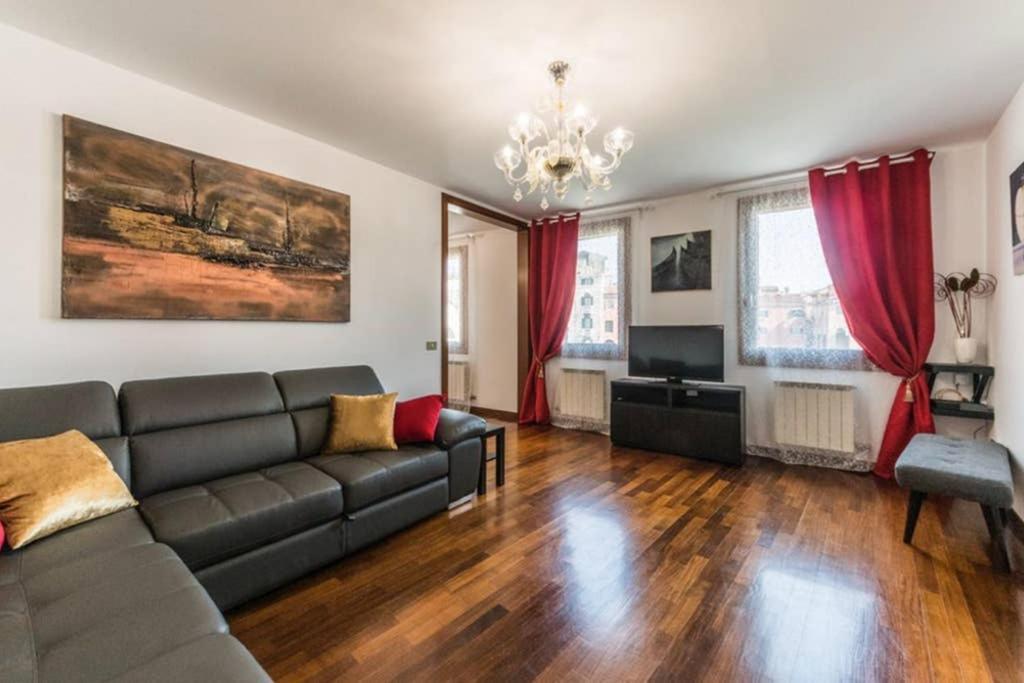 Rialto Apartment With Canal Grande View Venecia Exterior foto